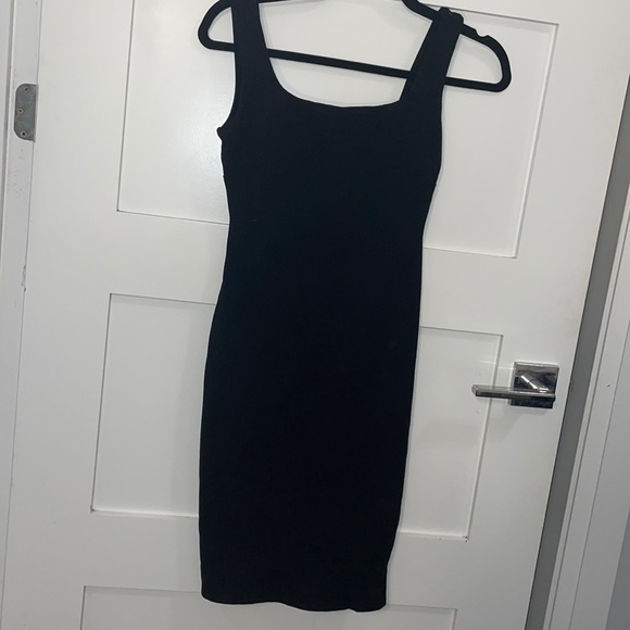 Black dress - Picture 1 of 1